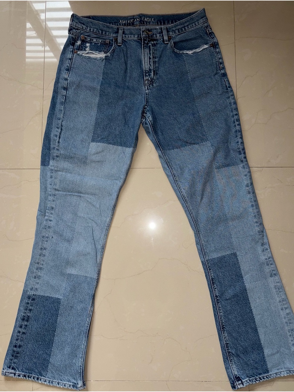 American Eagle two- tone blue jeans
